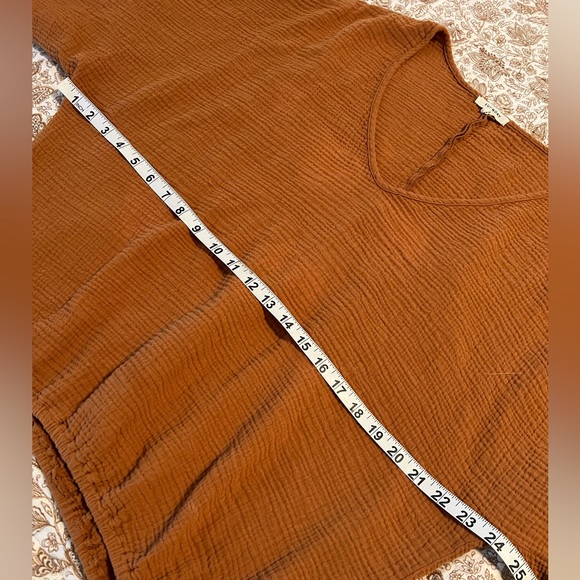 Women's Rust V-Neck Top - Picture 3 of 5